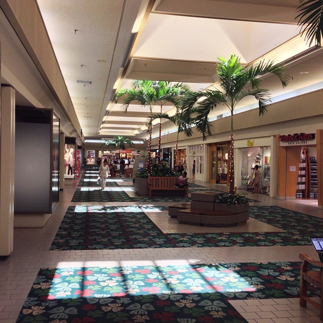 Kahala Mall Center kahalamall カハラ アラモアナ カハラモール ハンチングガールド