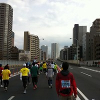 東京マラソン 佃大橋