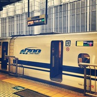 JR 東京駅 19番線ホーム Series N700 Shinkansen...