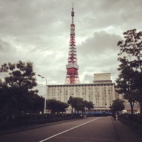 東京プリンスホテル (Tokyo Prince Hotel) 全景を東京タ...