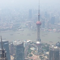 上海環球金融中心100階の展望室からの眺望...