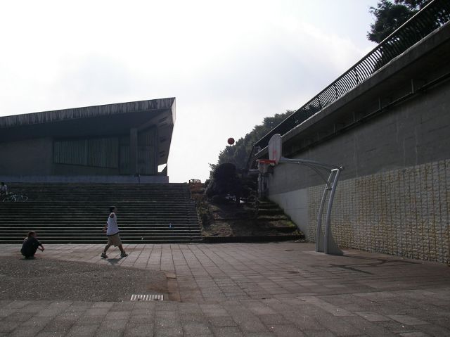 002.JPG